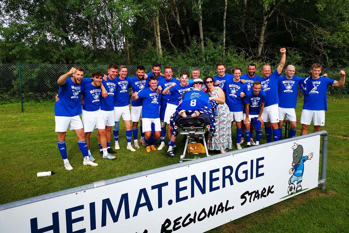 Noch einmal bei einem Fußballspiel seines Vereins dabei sein…