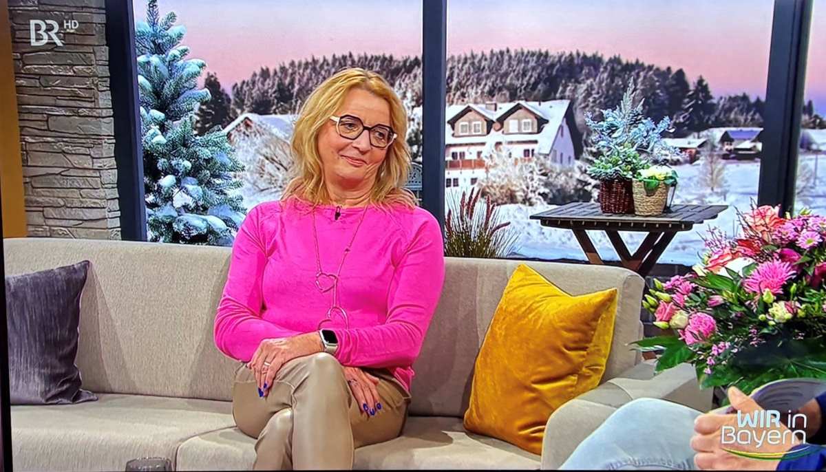 Simone Kreppner_web.jpg