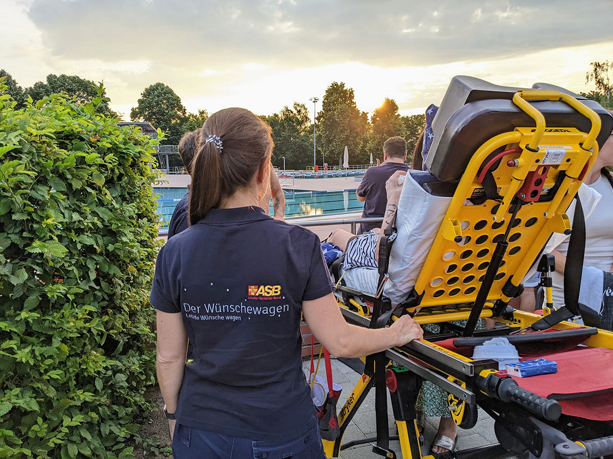 Mit den Liebsten noch einen unbeschwerten Tag im Freibad erleben