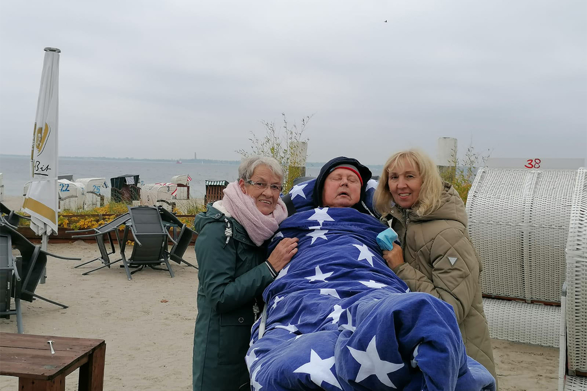 Ein letzter Pannfisch mit Weizenbier am Meer… 