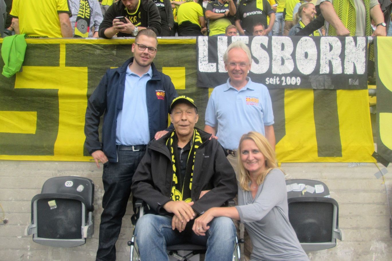 Norbert im Signal Iduna Park.jpg