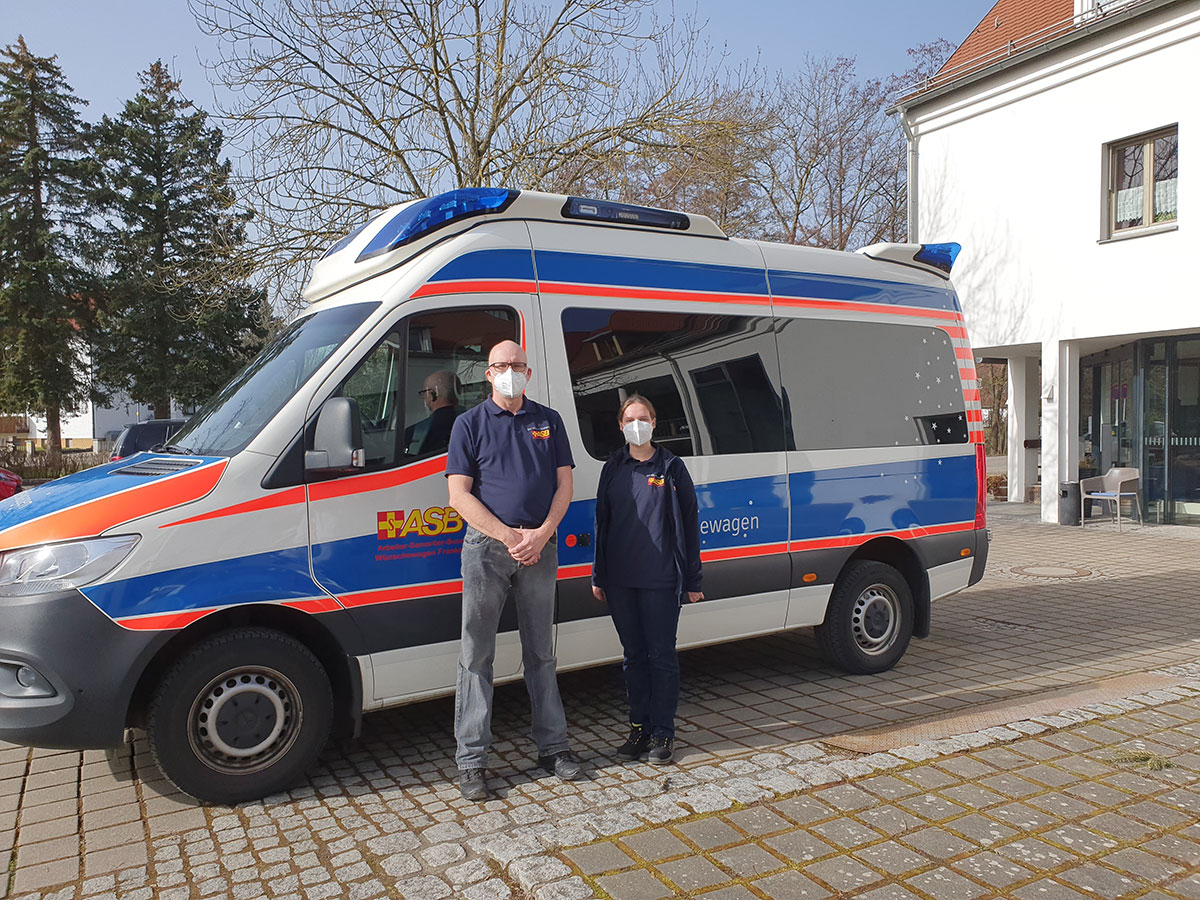 Gemeinsam mit der Familie den Wald spüren