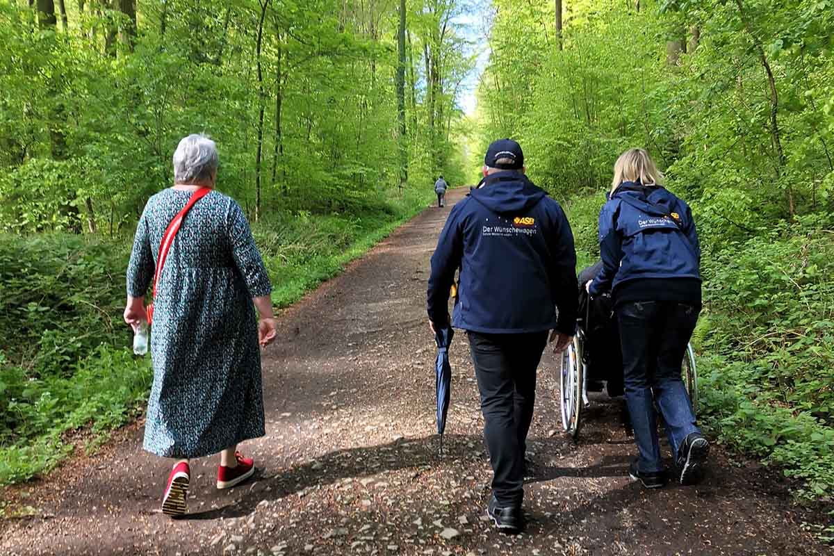 Wunschfahrt zum Grab des Mannes
