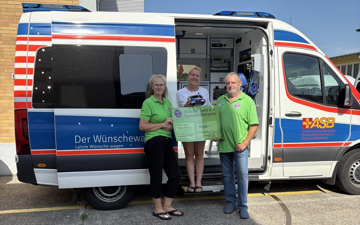 Spendenübergabe_Mannheim2.webp