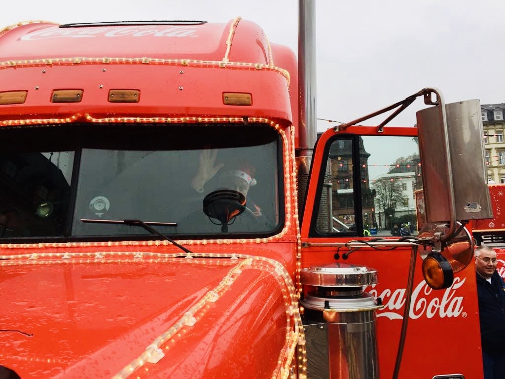 Wünschewagen-Saarland-Coca-Cola-Weihnatstruck-Letzte-Wünsche-wagen-5.jpg