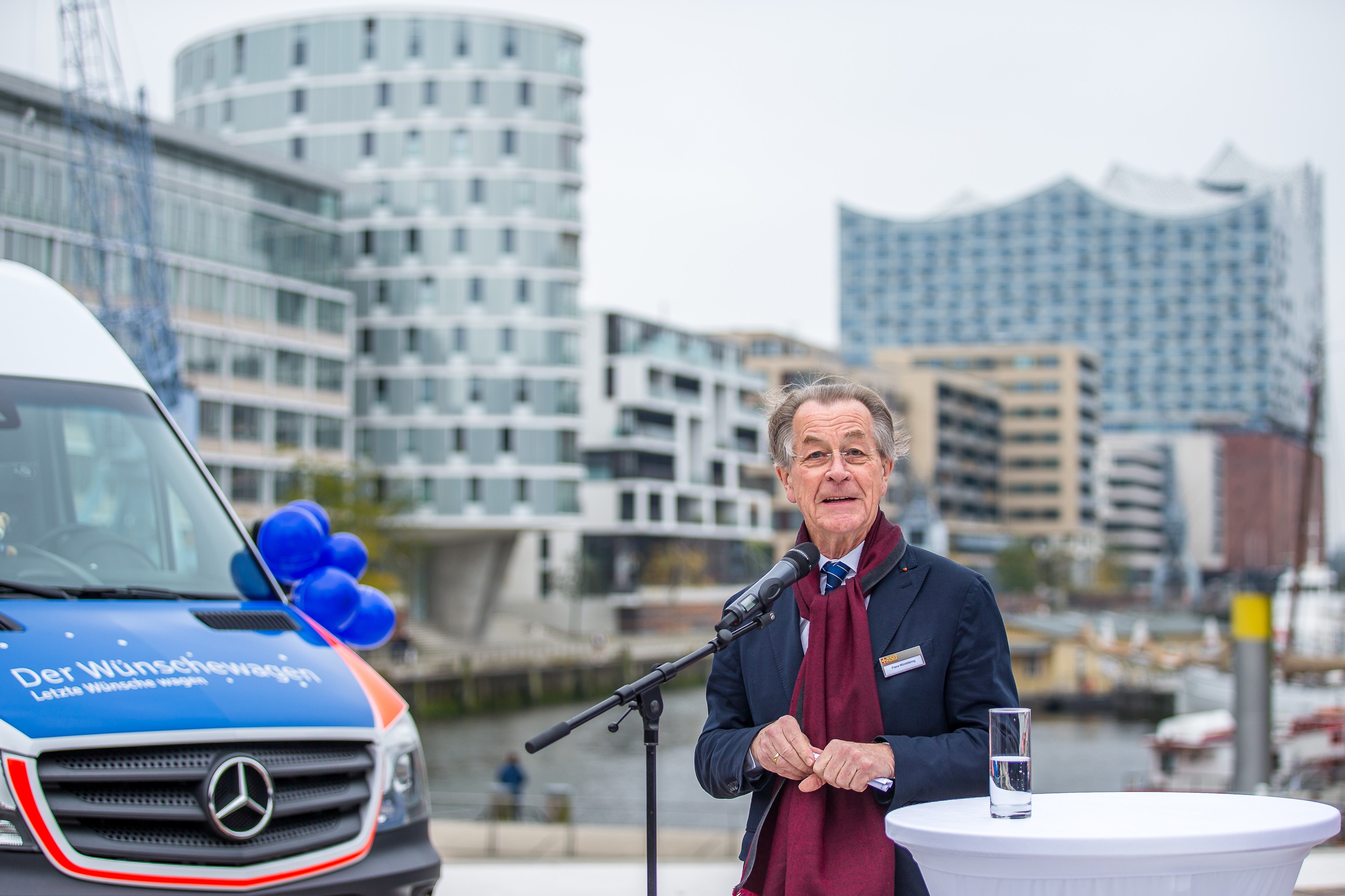 ASB Wünschewagen Hamburg startet am Welthospiztag 2017 Franz Müntefering(1).jpg