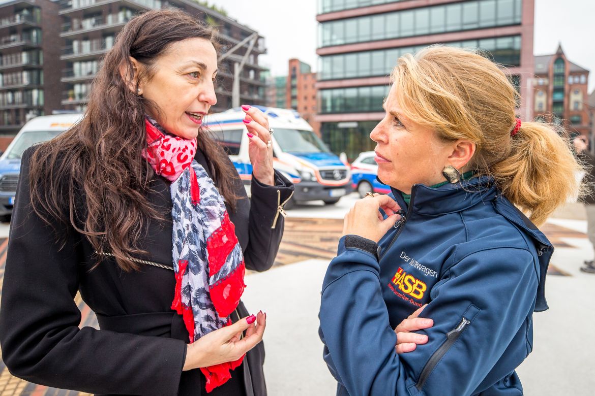 ASB Wünschewagen Hamburg startet am Welthospiztag 2017 Isabella Vértes-Schütter (7).jpg