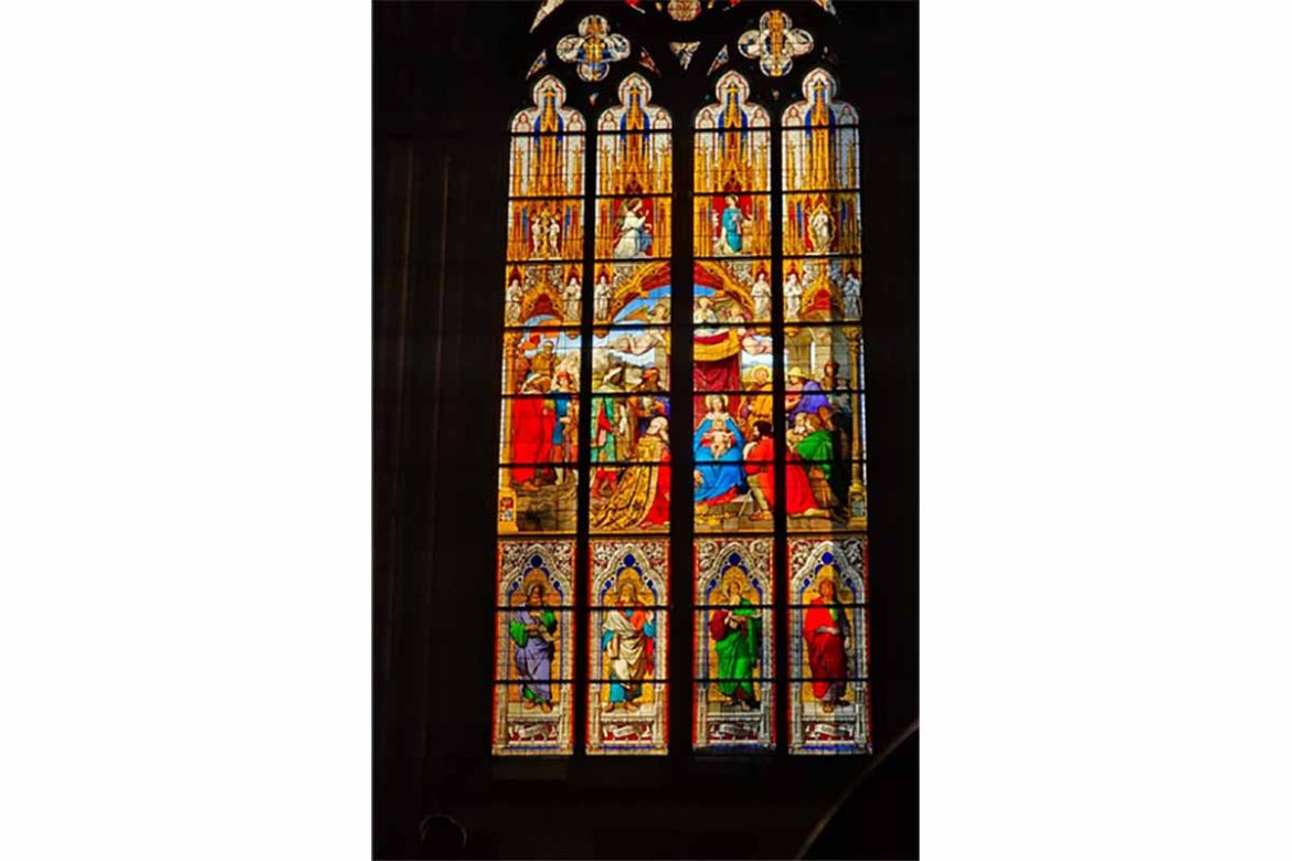 Kirchenfenster.jpg