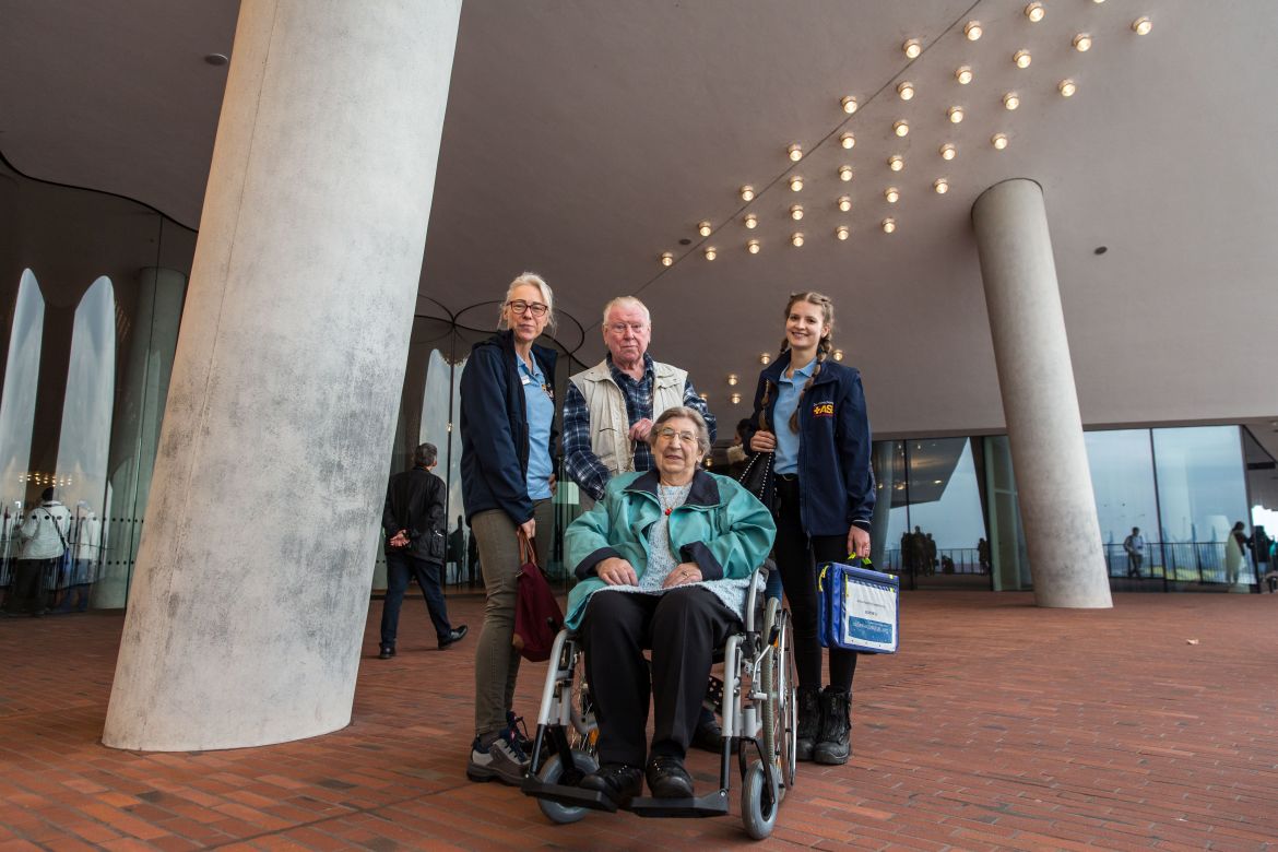 Wünschewagen-Hamburg-Elbphilharmoni-elphi-letzte-wünsche-wagen2.jpg