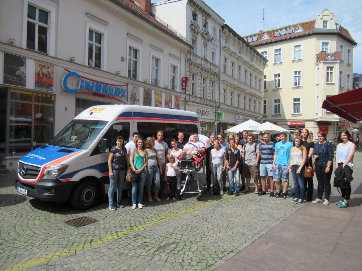 Mit den Klassenkameraden ins Kino