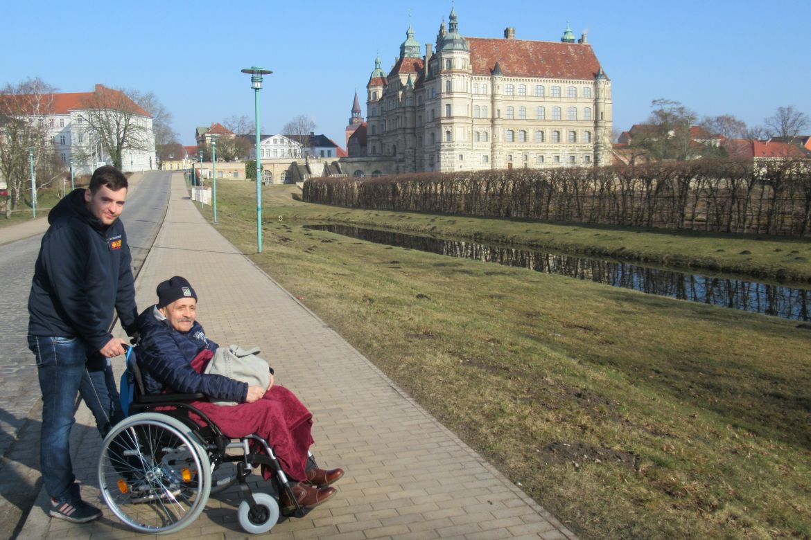 Wünschewagen-Brandenburg-zurück-nach-hause-letzte-Wünsche-wagen4.jpg