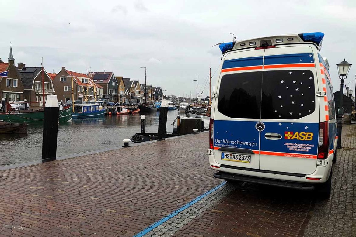 Wünschewagen am Hafen.jpg