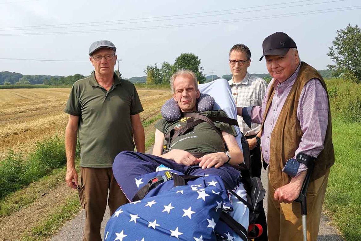 Mit Freunden im Feld.jpg