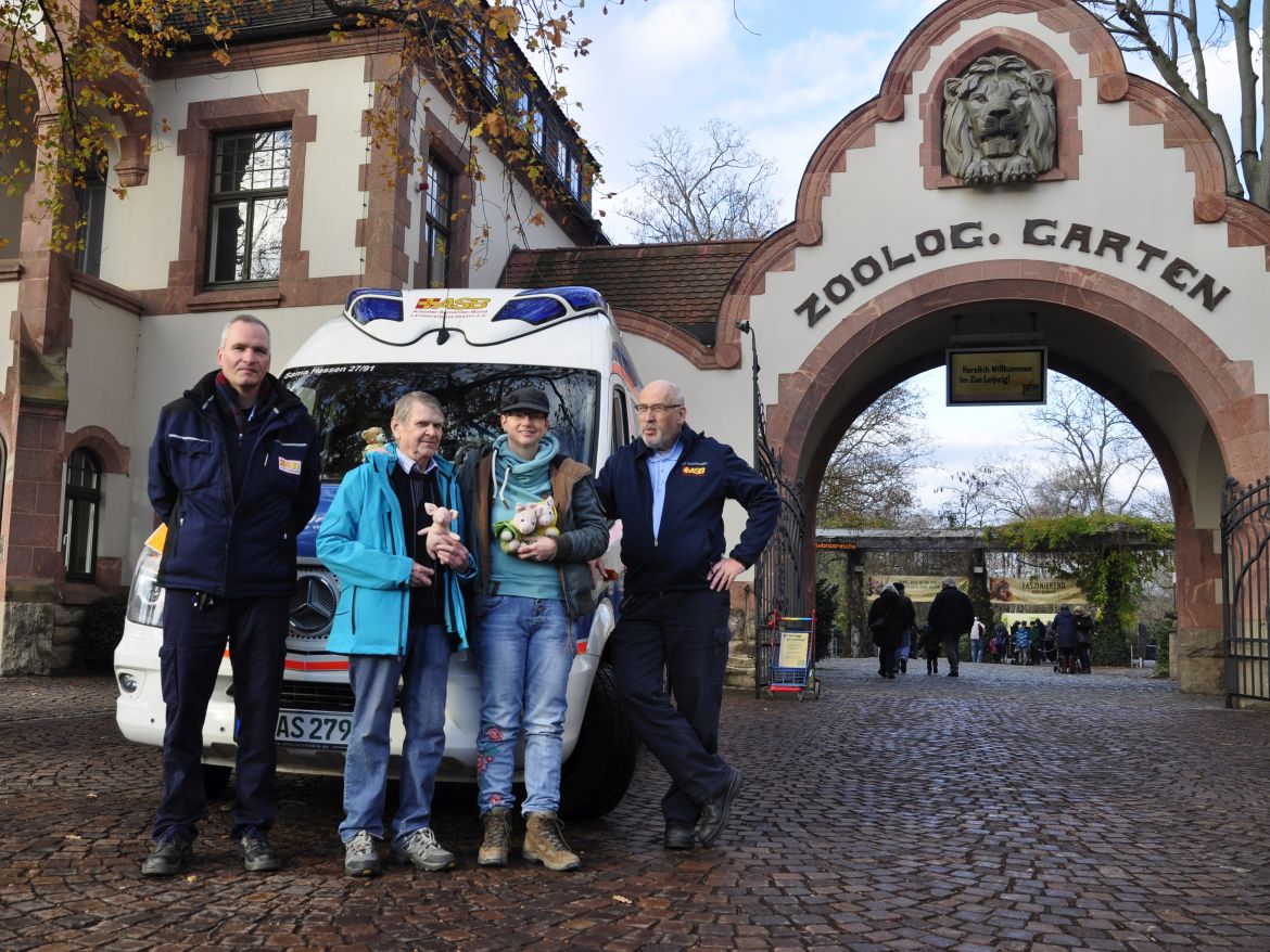 ASb-Wünschewagen-Hessen-in-den-Leipziger-Zoo-2.jpg