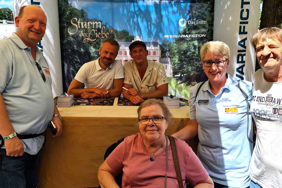 Gruppenfoto.jpg