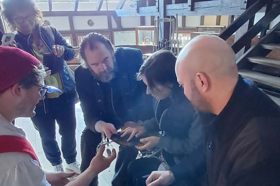 Fahrgast in Gruppe.jpg