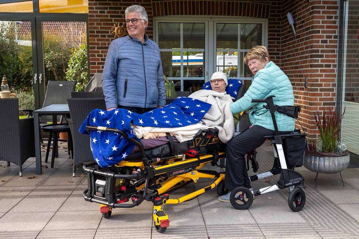 Fahrgast mit Begleitungen.jpg