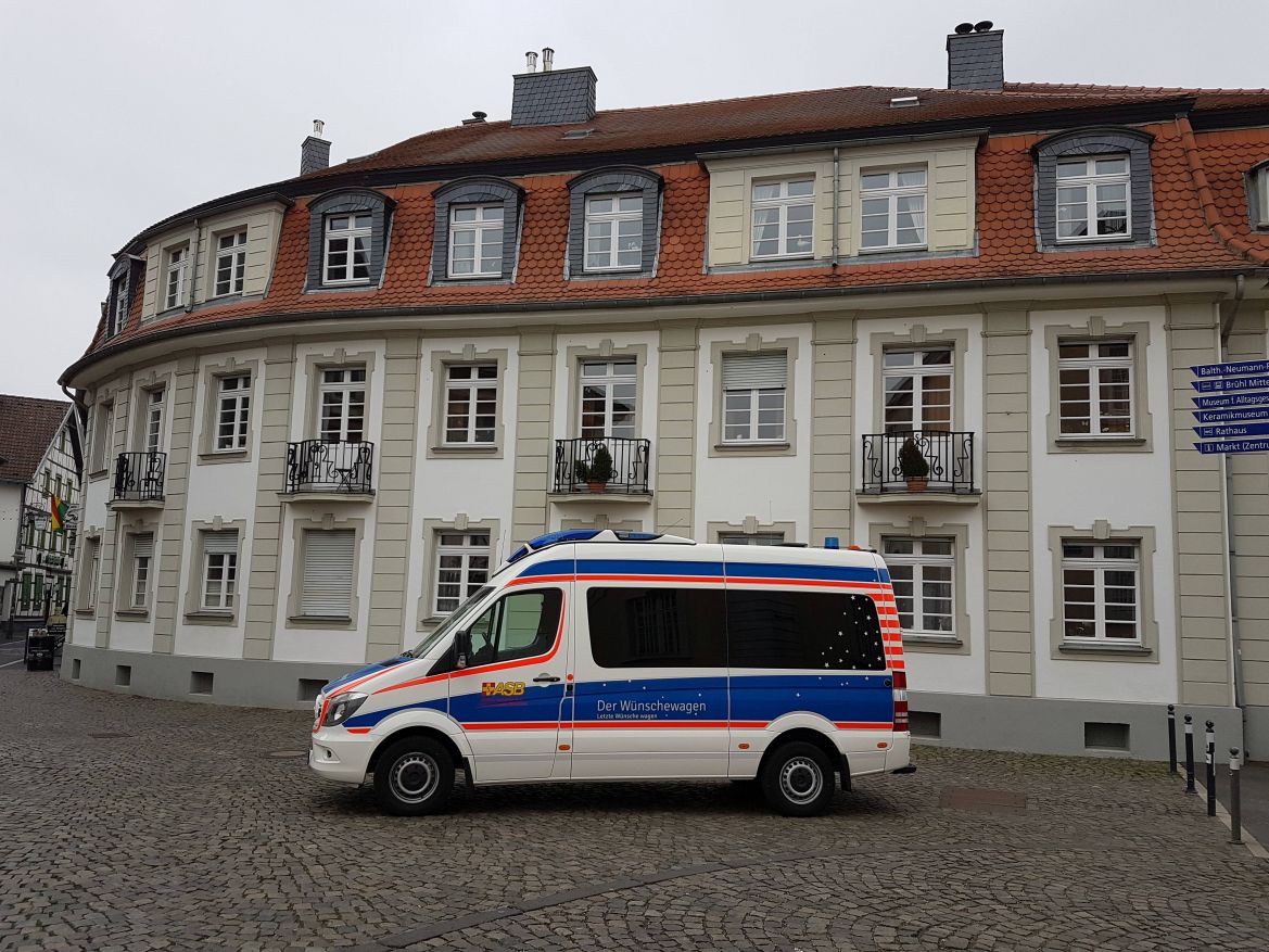 Wünschewagen-Rheinland-Hochzeit-Letzte-Wünsche-wagen-1.jpg