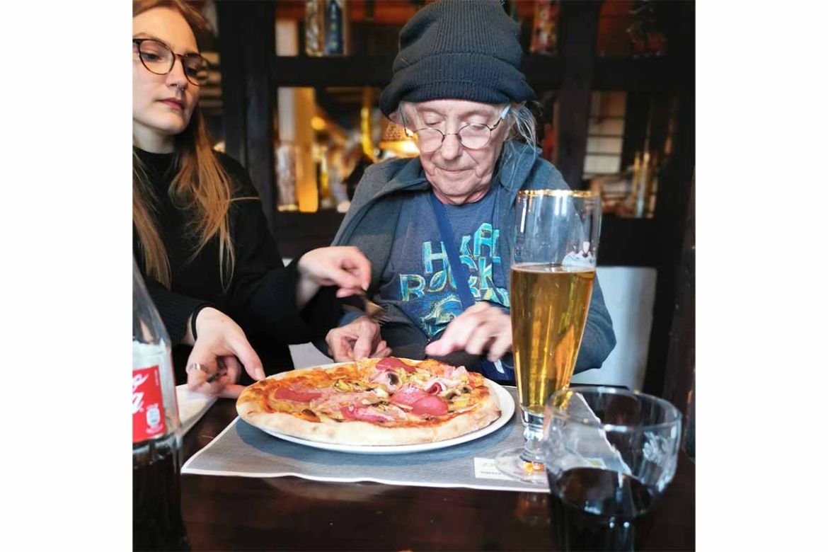 Pizza essen.jpg