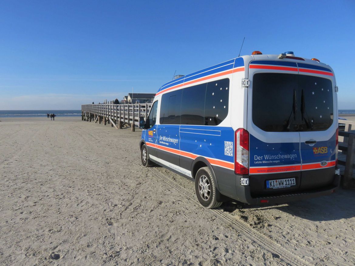 Wünschewagen-ASB-SChleswig-Holstein-St-Peter-Ording-Letzte-Wünsche-wagen-1.jpg