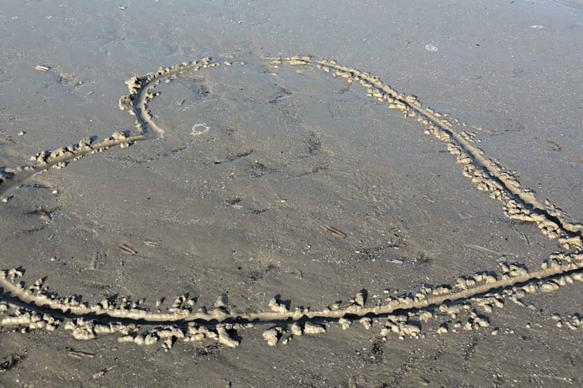 Herz im Sand.jpg