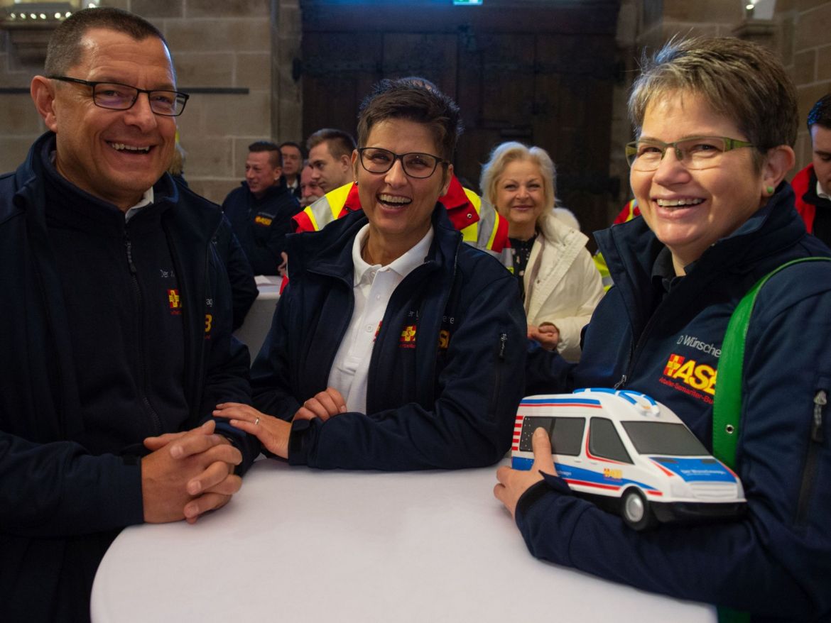 ASB-Wünschewagen-Kick-off-Franken-letzte-Wünsche-wagen-Nürnberg-1.jpg