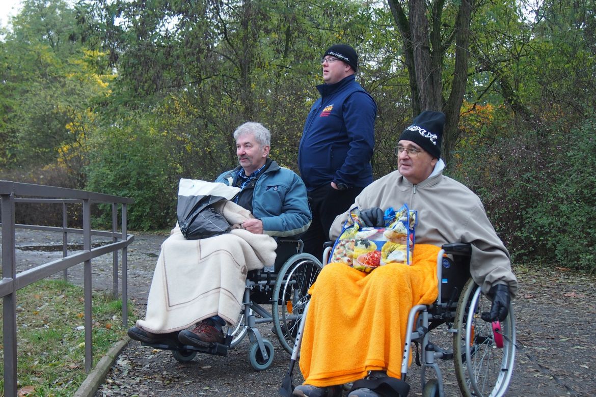 Mit Freunden im Tierpark (2)_bearb.jpg