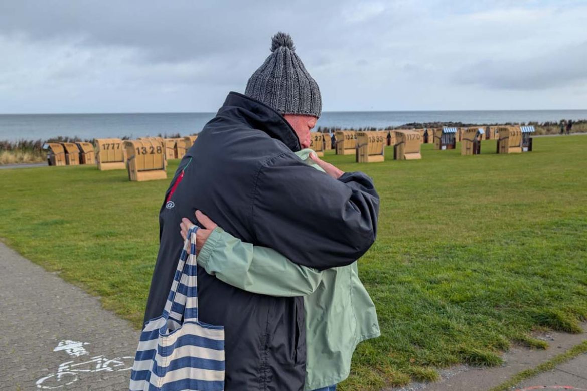 Umarmung am Strand.jpg