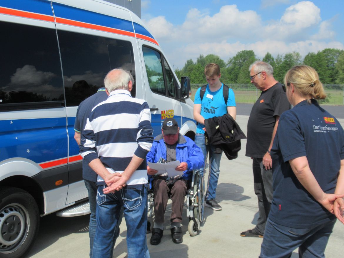 Wünschewagen-Brandenburg-80-Fahrt-LKW-Letzte-Wünsche-wagen-4.jpg