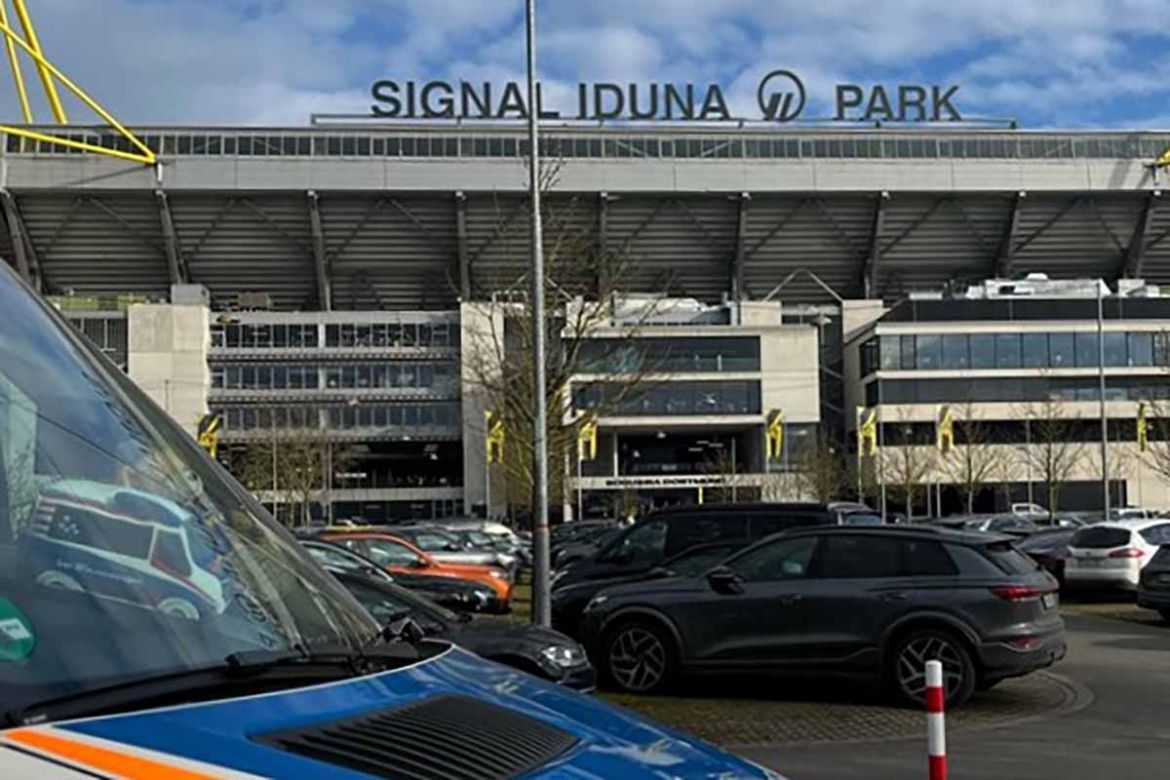 Signal Iduna Park.jpg